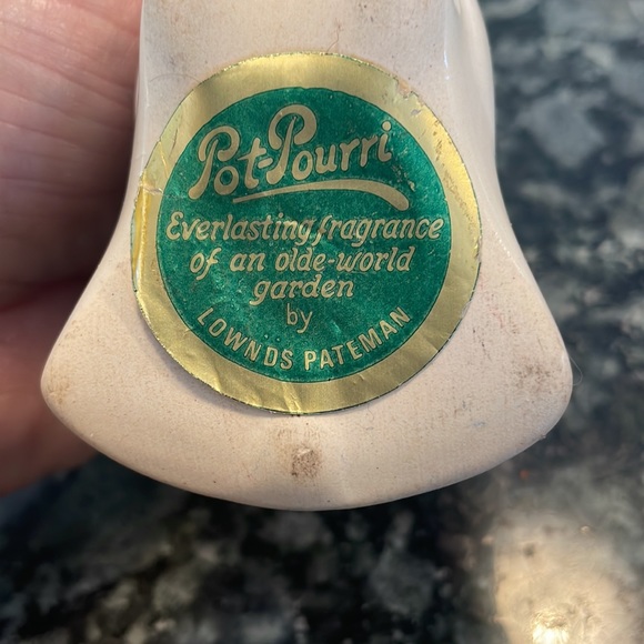 Vintage Lownds Pateman Ceramic Dove Bird
Pot-Pourri Pomander Made in England - Picture 5 of 5